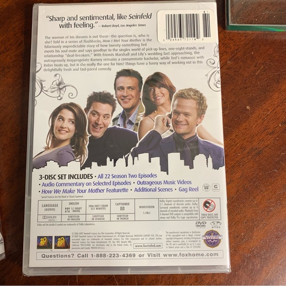 How I Met Your Mother Series Season One and Two DVD Sets - Picture 5 of 5